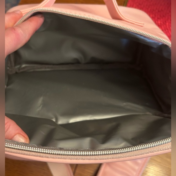 JUICY COUTURE BABY PINK INSULATED LUNCH COOLER. NWT - Picture 7 of 8